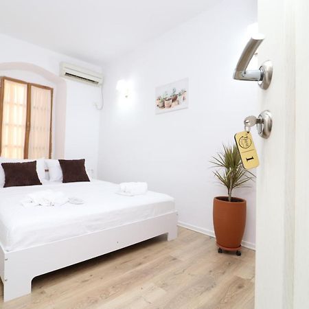 Bed and Breakfast Gaia Vlorë Exterior foto