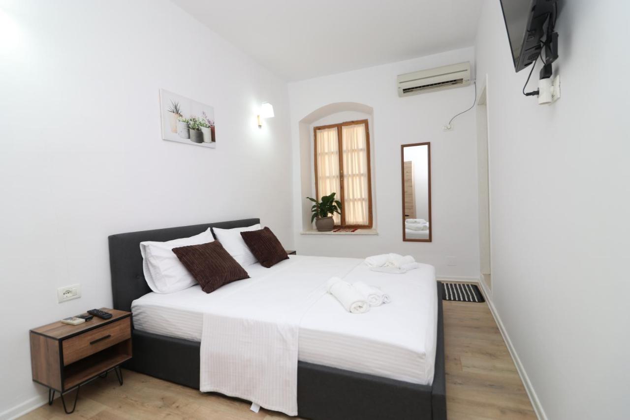 Bed and Breakfast Gaia Vlorë Exterior foto