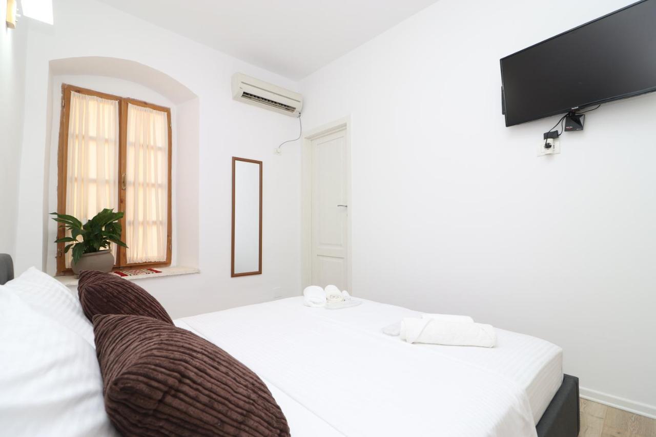 Bed and Breakfast Gaia Vlorë Exterior foto