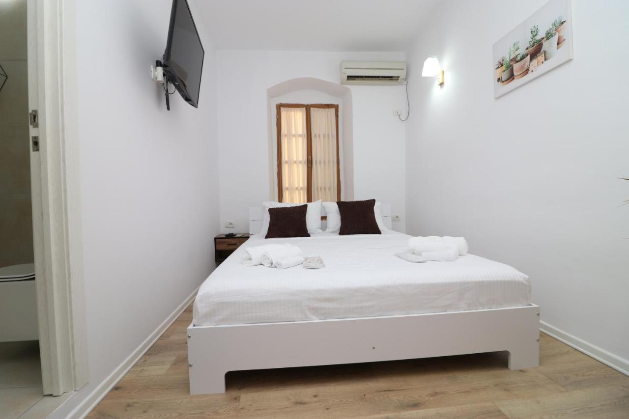 Bed and Breakfast Gaia Vlorë Exterior foto